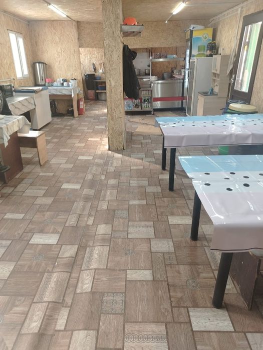 Столовая контейнер