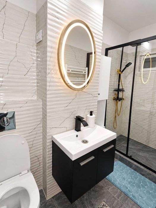 Proprietar – Închiriez apartament 2 camere, 70 mp, Central Râmnicu Vâlcea, renovat integral, mobilă nouă, centrală Vaillant