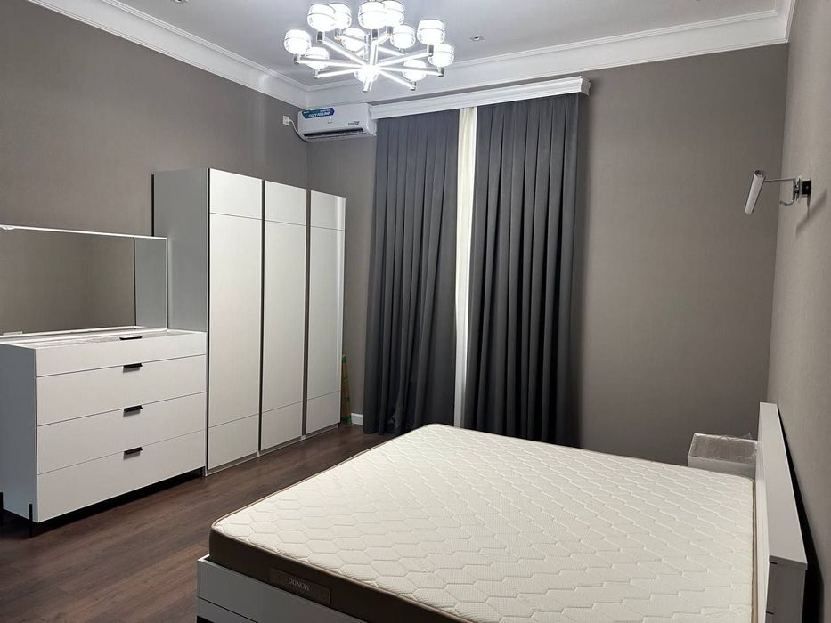 Мирзо Улугбекский район. Лимонарий, дом 200кв.м. Соток- 5,2