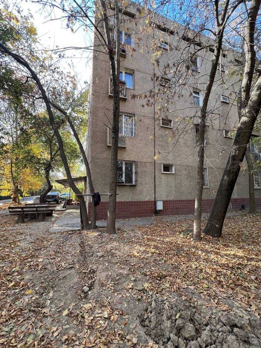 Квартира под офис/Новомосковская Ул.Аккурган 2 ком/ торец