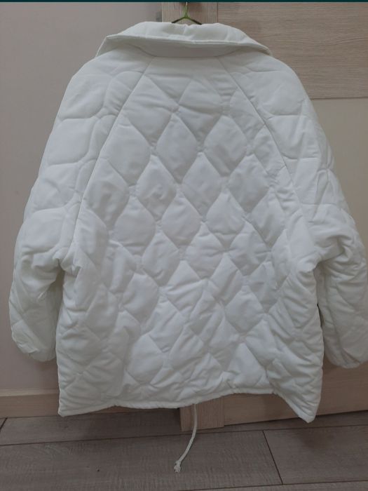 Куртка весенняя 46 размер