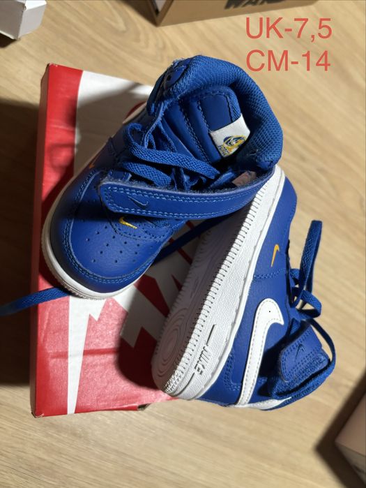 маратонки Adidas