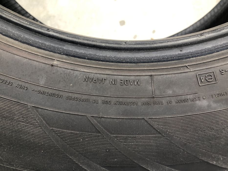 Зимни гуми TOYO-7 мм грайфер-Топ състояние- 4 бр-265/60/18