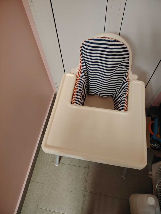 Столче за хранене