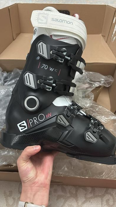 Горнолыжные ботинки