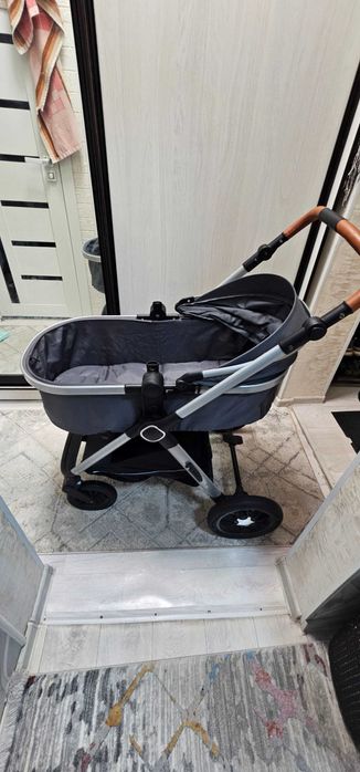 Детская коляска в отличном состоянии