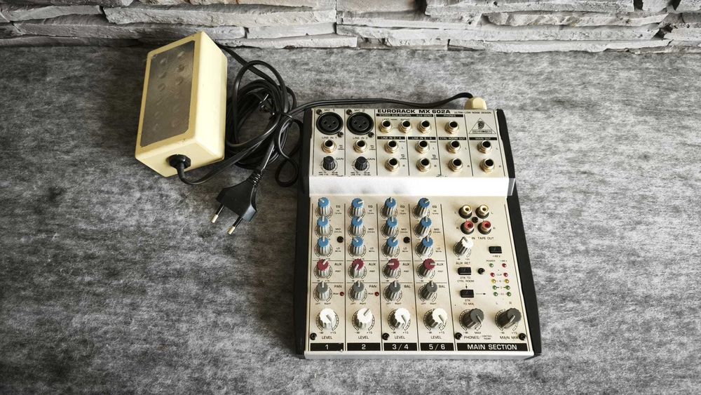 Mixer audio analog compact Behringer Eurorack MX602A - GARANTIE