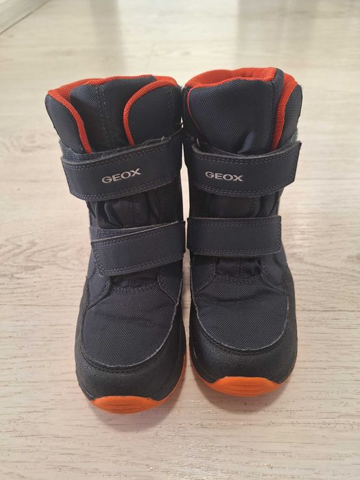 Ghete Zapada Geox marimea 31. Sunt impecabile. Pret 170lei.