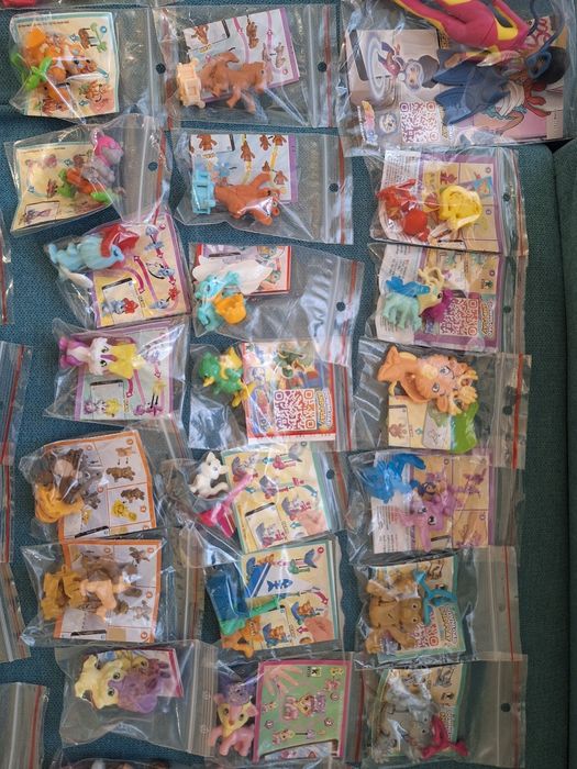 Голяма лот kinder surprise,joy