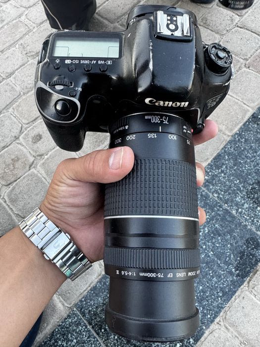 Canon mark3 5d 75/300obyektiv bn