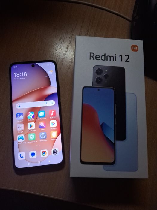 продам телефон Redmi 12 256гб