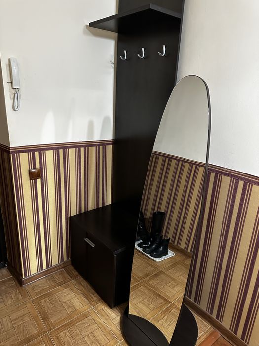 Шкаф + зеркало в прихожую