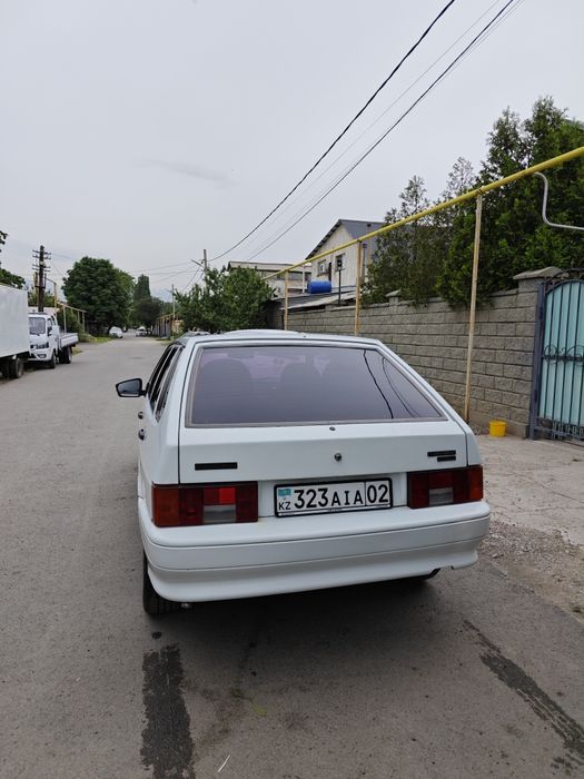 Продам машину Lada 2114