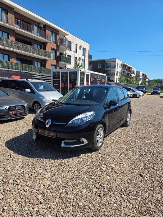 RENAULT Grand Scenic