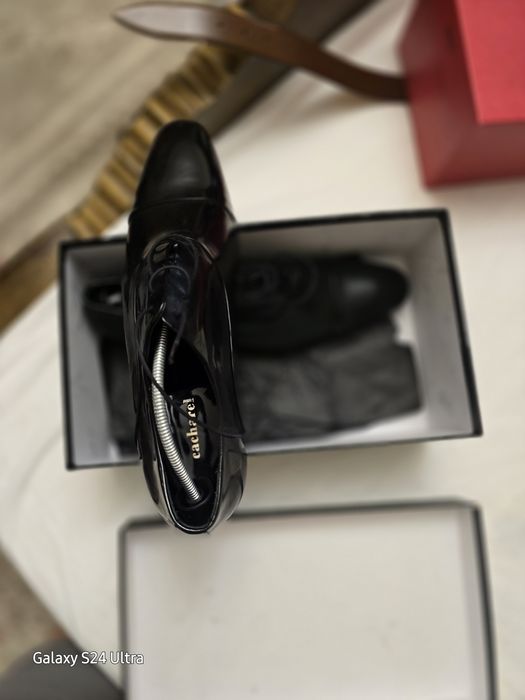 Pantofi piele originali Cacharel