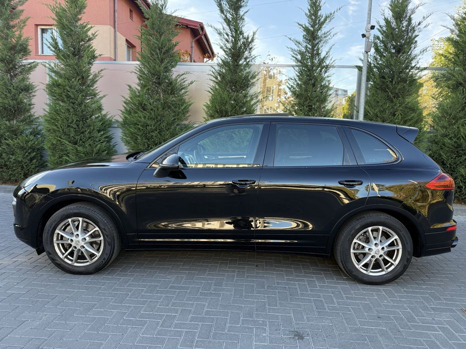 Porsche cayenne 2015