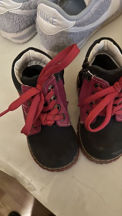 Продается несколько пар обуви