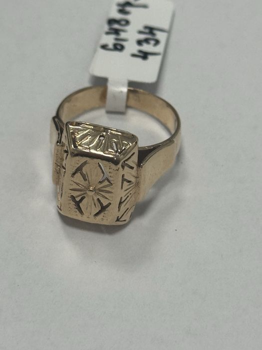 Дамски пръстен златен