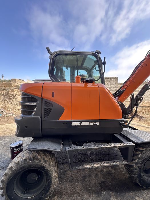 Mini Ekskavator DEVELON DX65W-7
