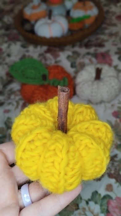 Плетени и текстилни тикви за декорация