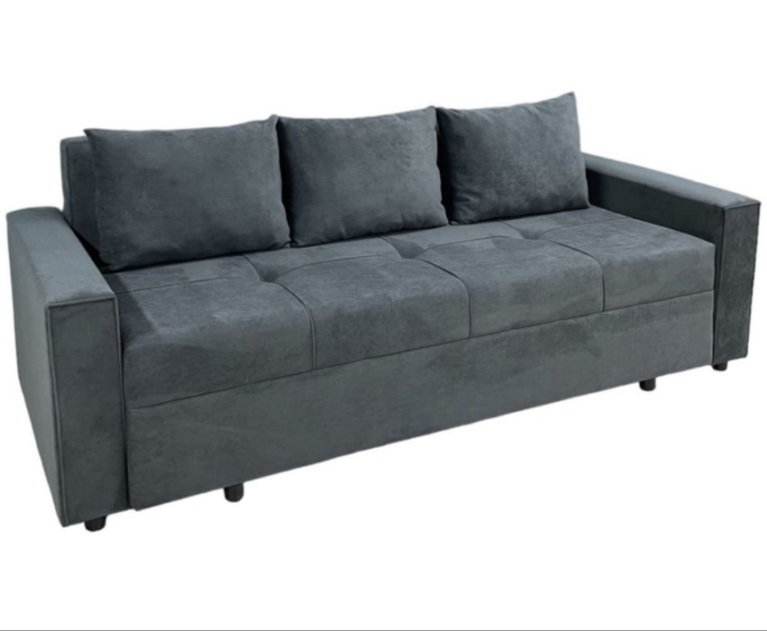 В продаже хороший диван