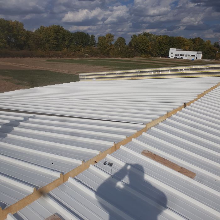 Montam ori ce fel de acoperis - executam reparatii acoperisuri