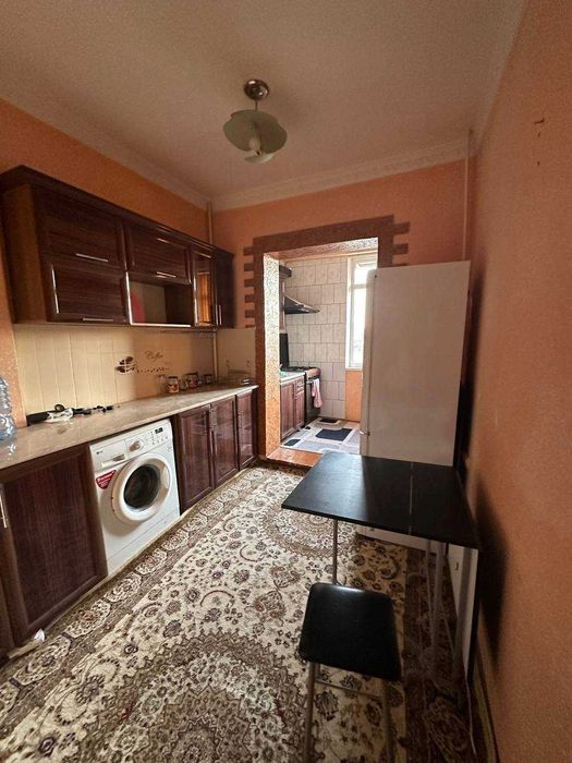 Арзон нархда 2 хонали квартира 3 каватда сотилади 6 микрн