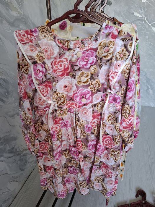 Ko'ylaklar sotiladi!