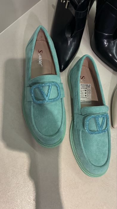 Tommy Jeans; Висок ток и мокасини