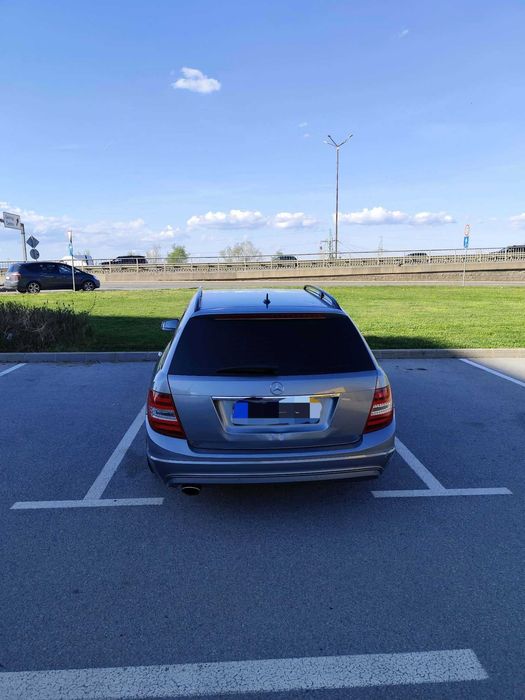 Лек автомобил mercedes w204
