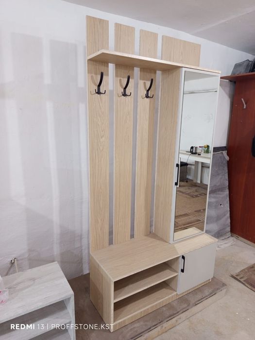 Прихожие готовые и на заказ