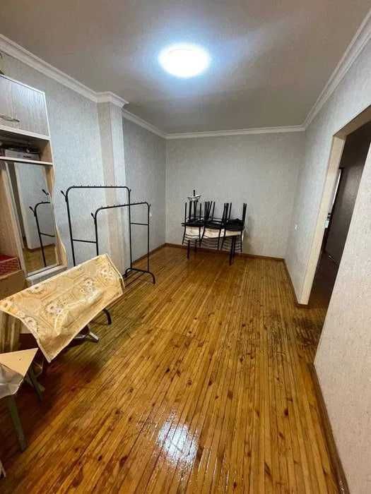 UL Navoiy kochada 2xonali Kvartira Sotiladi !!