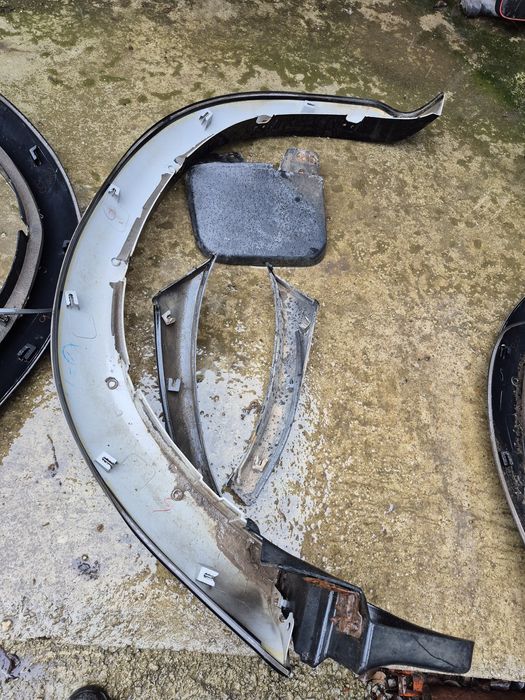 Уширители за калници за Паджеро Спорт