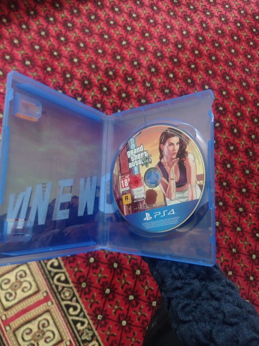 Продаётся диск GTA 5 PLAYSTATION 4
