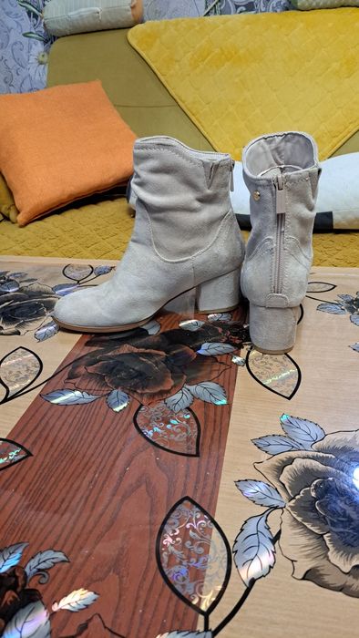 Дамски боти 38 номер