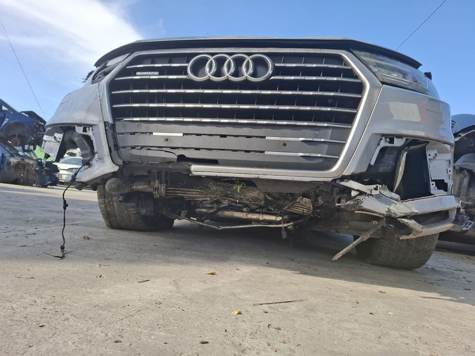 Baterie acumulator 4m0915105b Audi Q7 4M (2015 - 2020)
