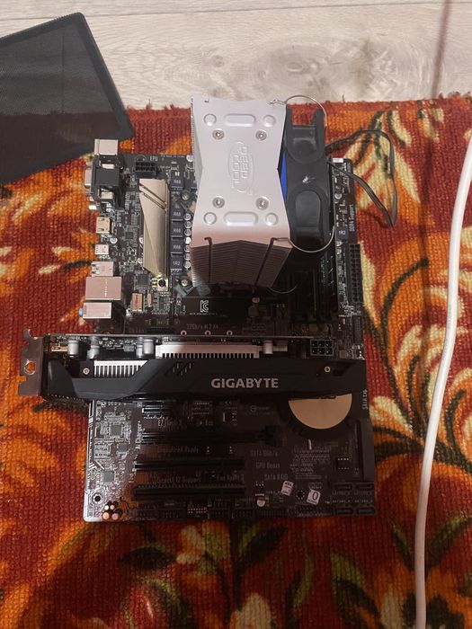 Прлжам компьютер без корпуса