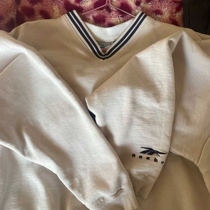 Суичър Reebok бяло и синьо размер S