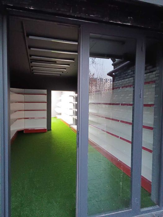 Сдаётся нежилое помещение под магазин/офис в Сергели 8    (1 этаж)