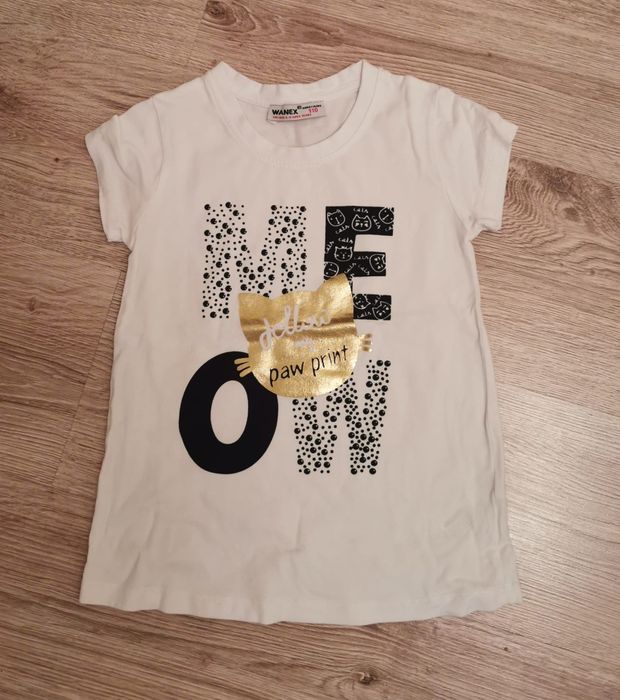 Детски дрешки по 5 лв. + 1б. Подарък