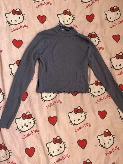 Дамски блузи – XS/S, меки и удобни!