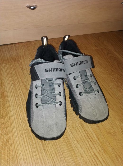 Кроссовки велосипедные