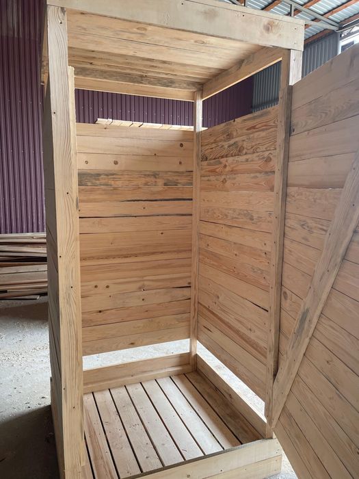 Туалет уличный деревянный