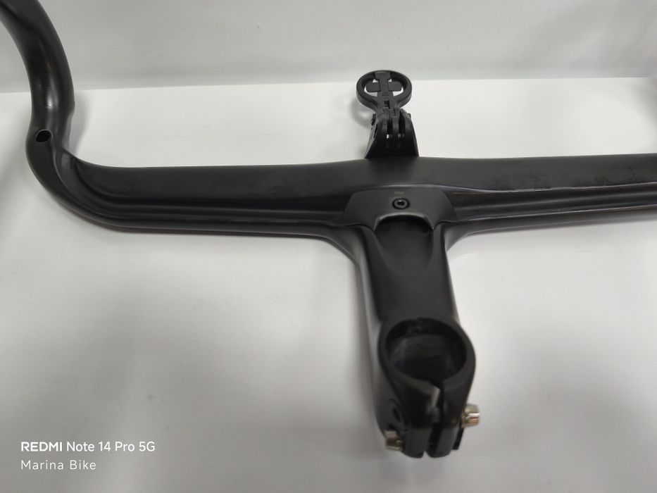 Интегрирано карбоново шосейно кормило Bontrager Aeolus RSL VRC| 110x42