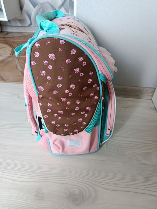 Продам школьный рюкзак