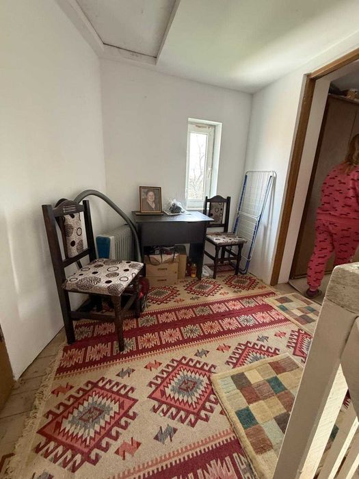 Casa si teren  de vanzare in Suceava Burdujeni sat