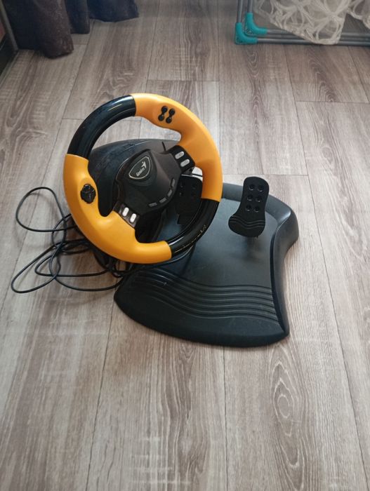 Продам игровой руль