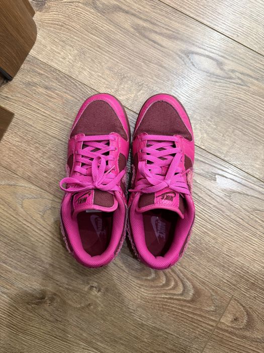 Nike Dunk Valentines Day Collection