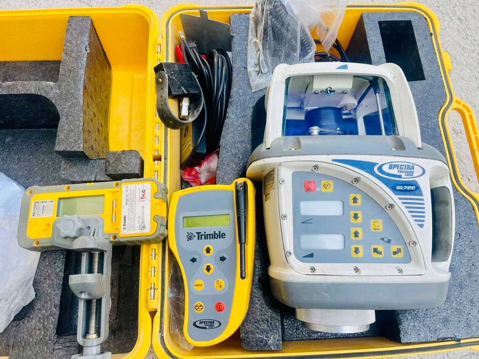 РАЗПРОДАЖБА !!! Професионален Лазерен Нивелир Trimble Spectra Precision GL722