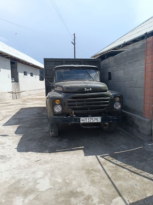 Zil 130 sotiladi